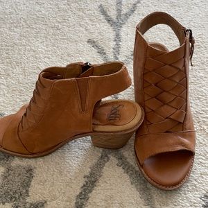 Sofft cognac leather sandal booties. Size 6.5